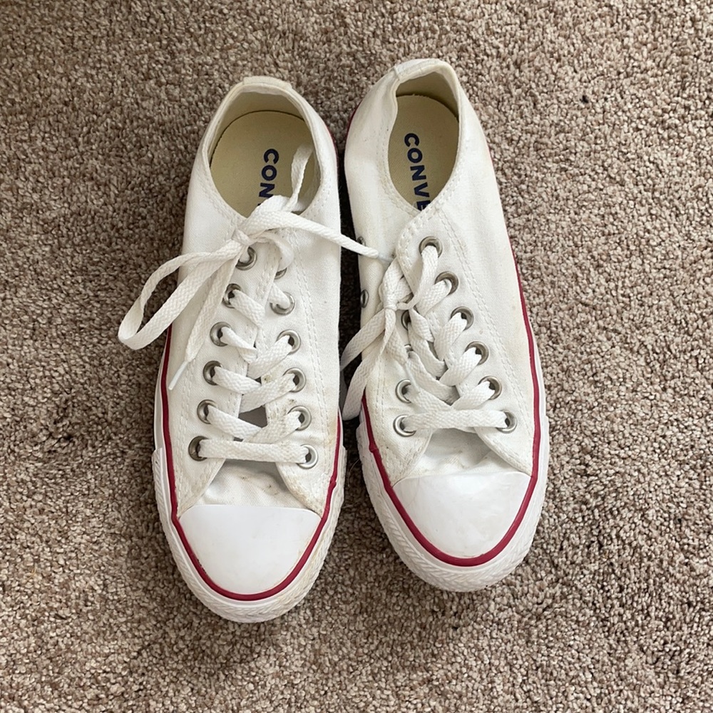 converse low tops